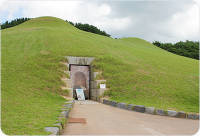공주 송산리 고분군 이미지